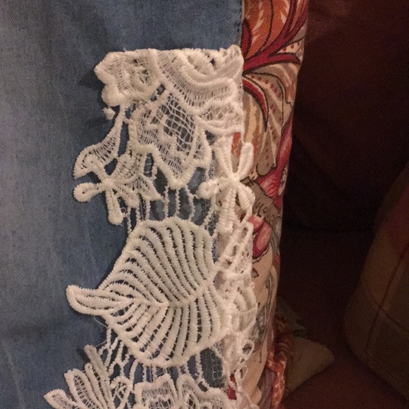 Blue jeans - Picture 3 of 3